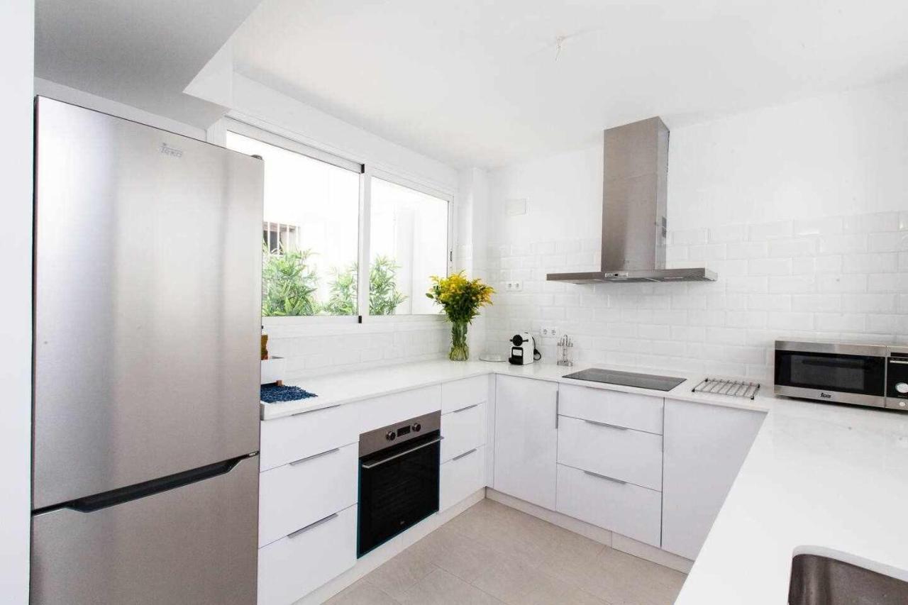 Isg Apartments Downtown Family Haven Free Parking Spot Севілья Екстер'єр фото