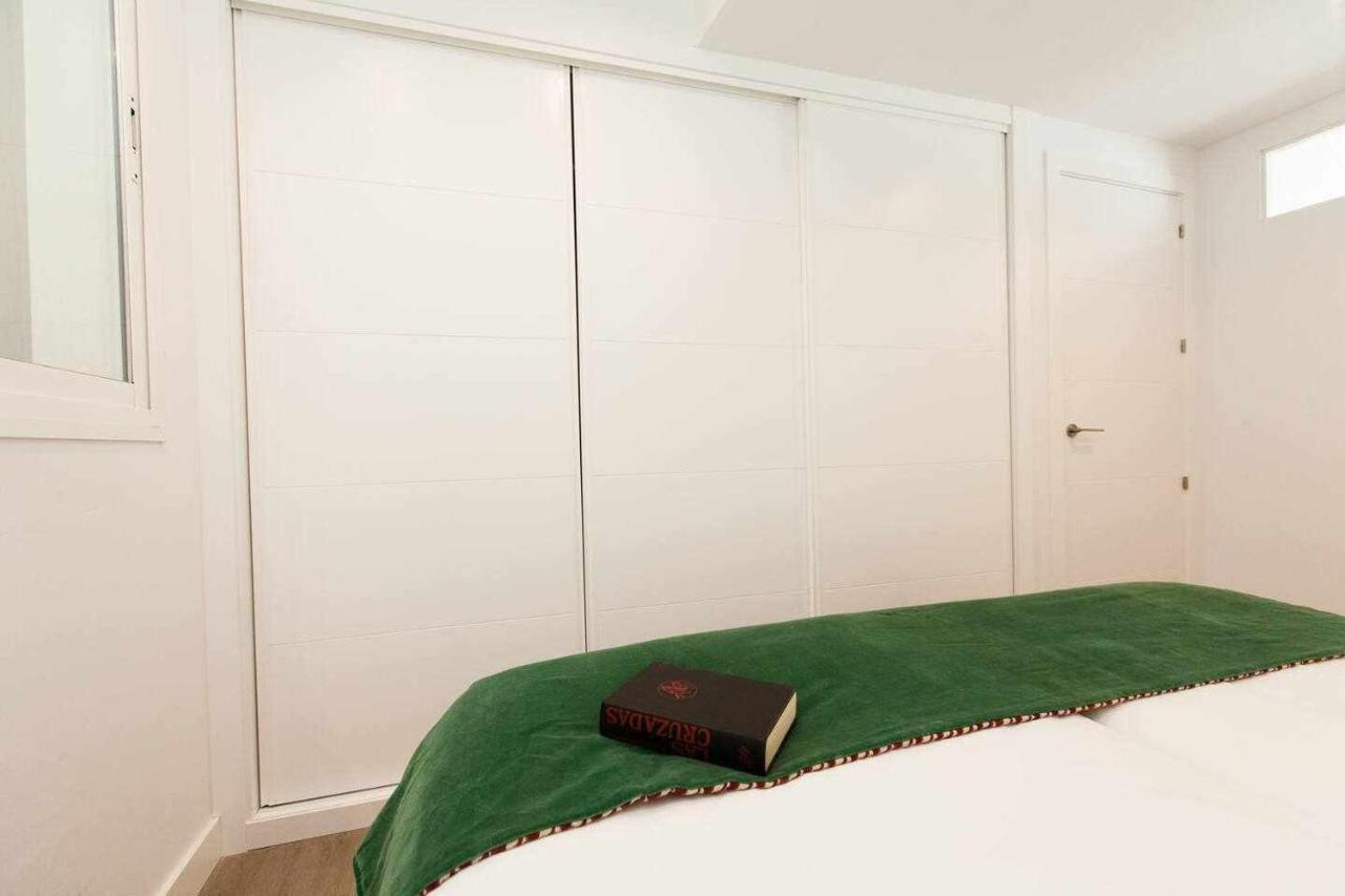 Isg Apartments Downtown Family Haven Free Parking Spot Севілья Екстер'єр фото